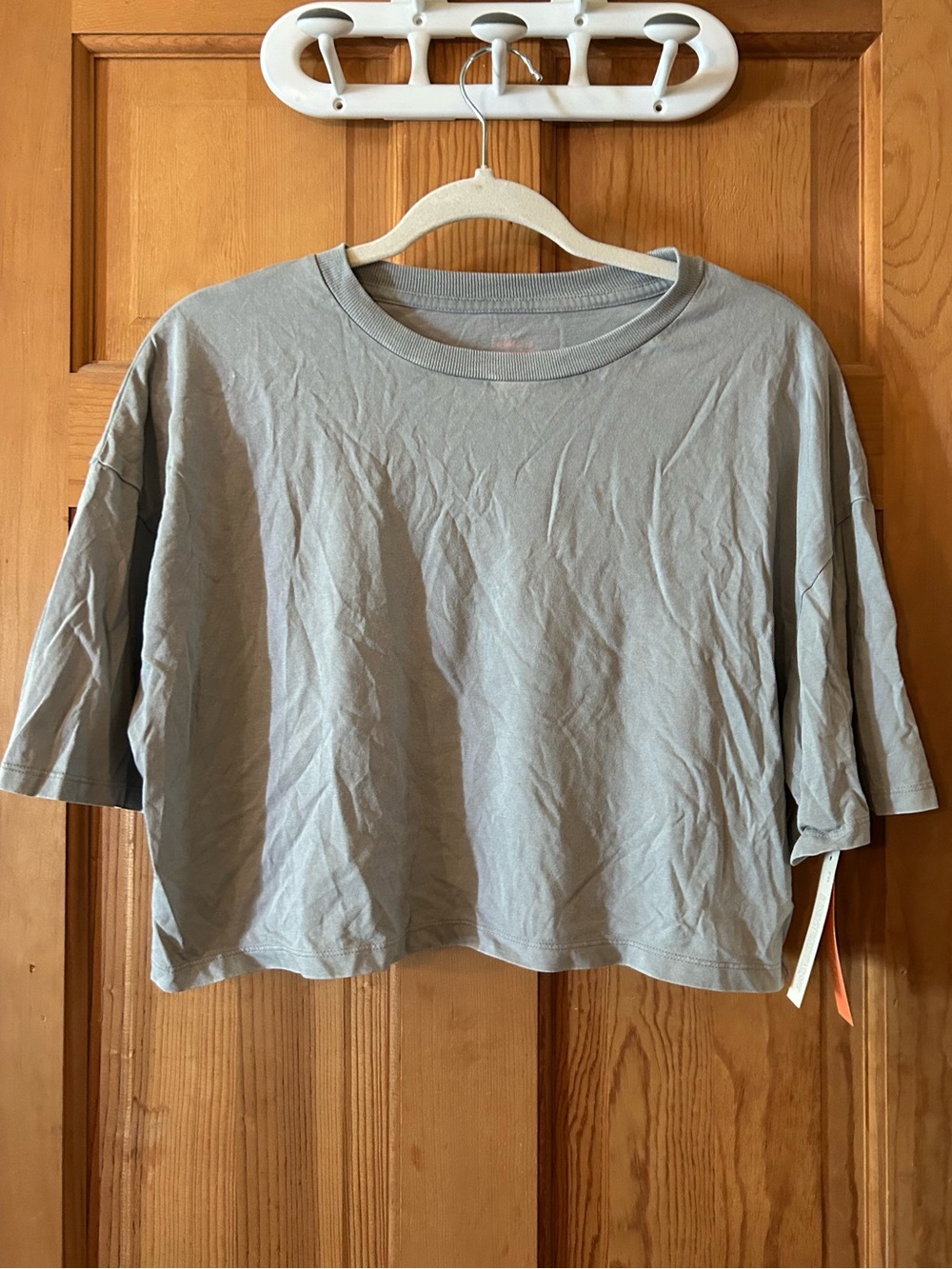 Colsie Light Gray Boxy Crop Tee